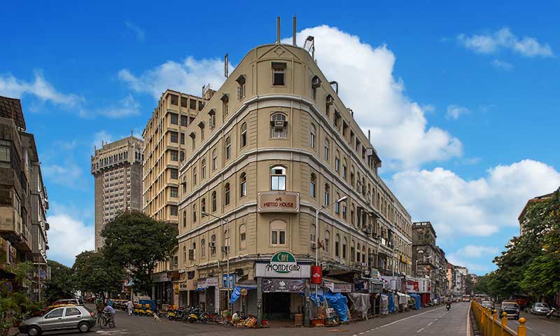 Colaba Causeway Market
